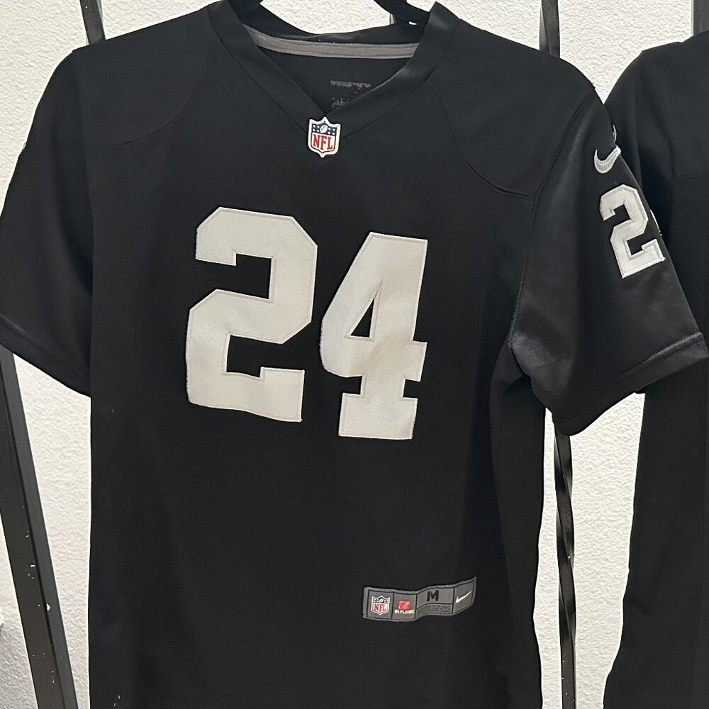 Marshawn Lynch Raiders #24 Youth M Black Nike Jersey | Beast Mode